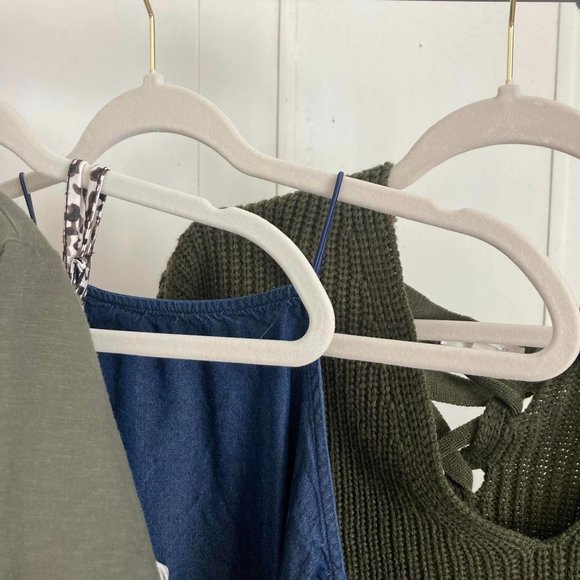 Women's Not So Mystery Box Size Medium #12 - Picture 3 of 16